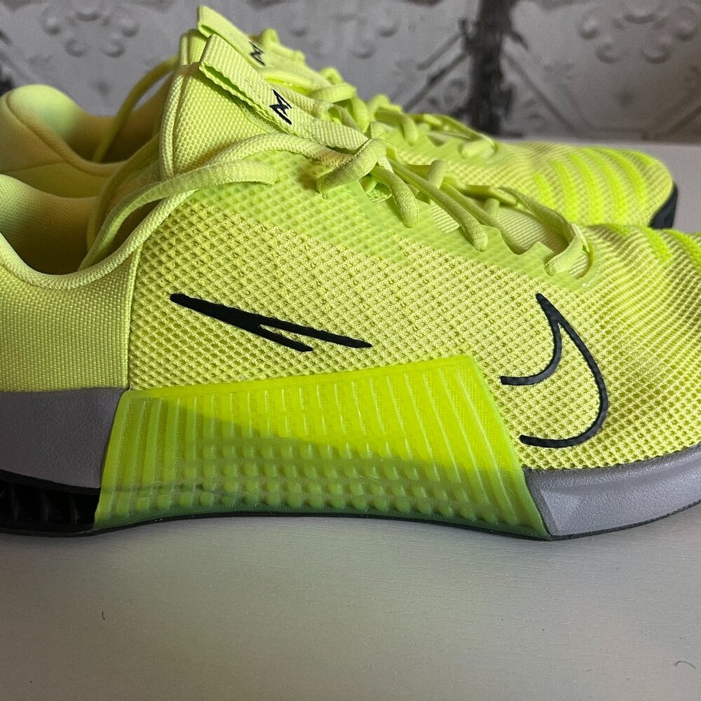 Nike Metcon Men's Size 11.5 Athletic Sneakers Gym Shoes – Lime
